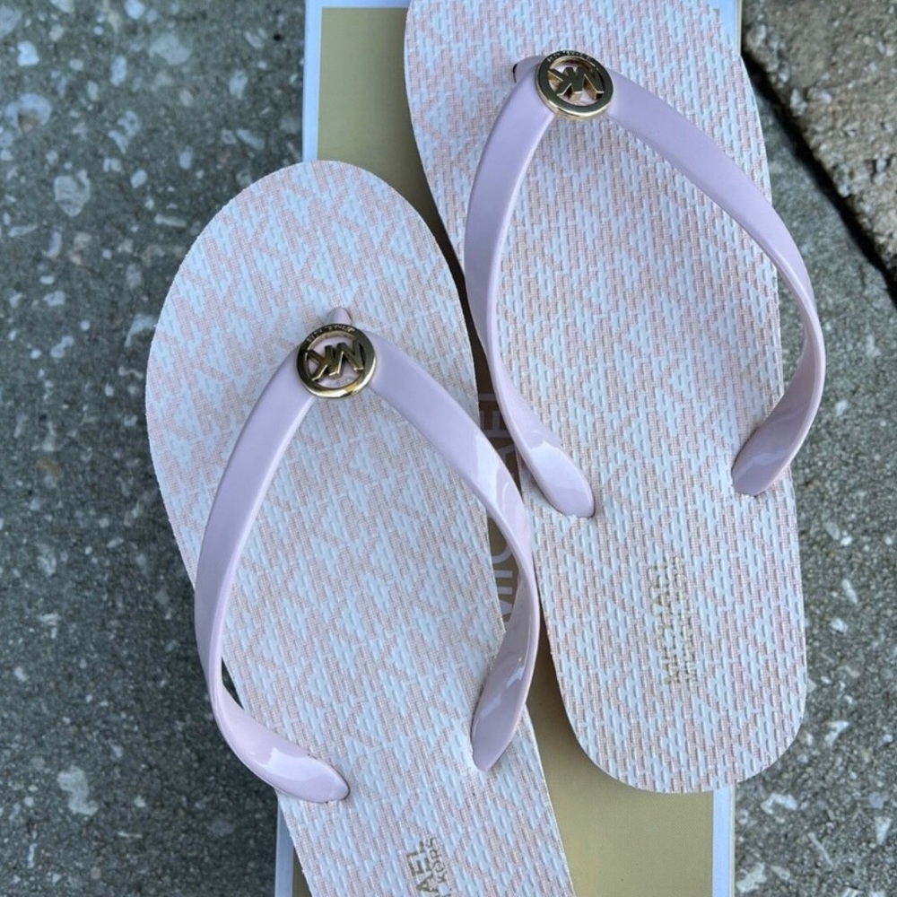 Michael Kors Pink Flip Flops - Picture 2 of 3